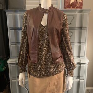 🧡🤎Stylish CAbi Copper Brown Leather Vest XS NWT